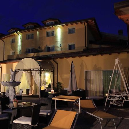 Borgo Dei Poeti Romantik Hotel Manerba del Garda Zewnętrze zdjęcie
