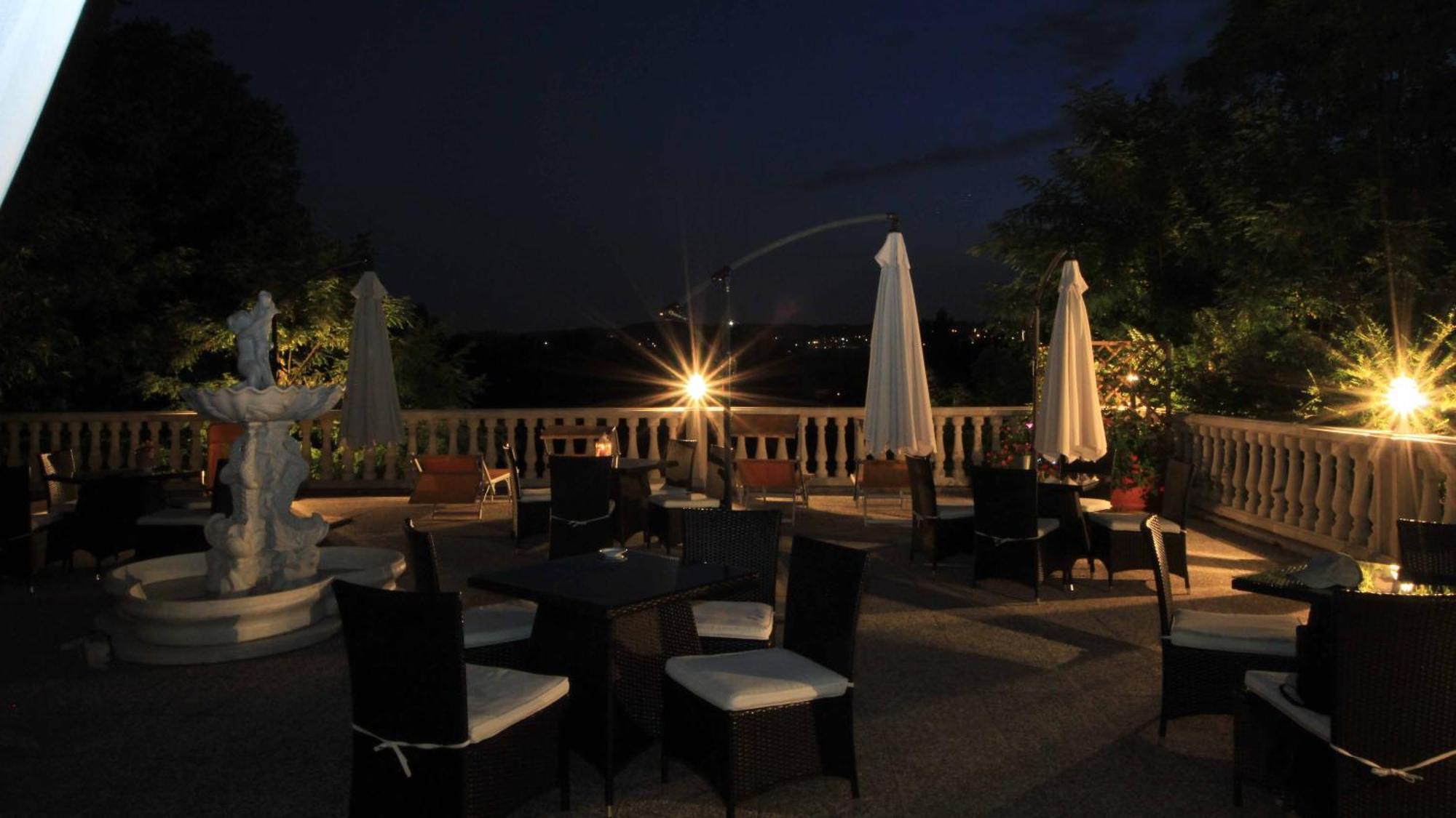 Borgo Dei Poeti Romantik Hotel Manerba del Garda Zewnętrze zdjęcie