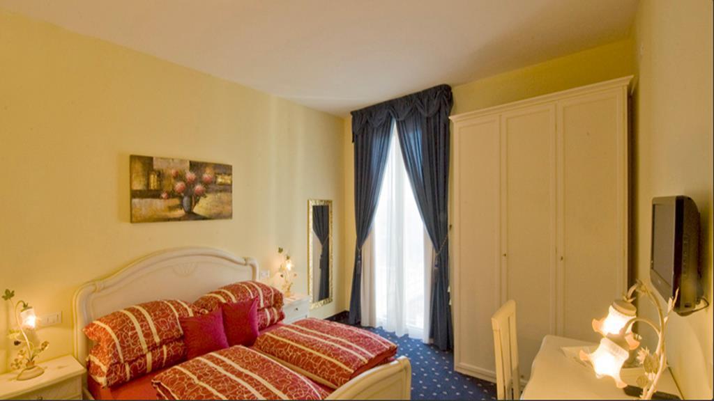 Borgo Dei Poeti Romantik Hotel Manerba del Garda Zewnętrze zdjęcie